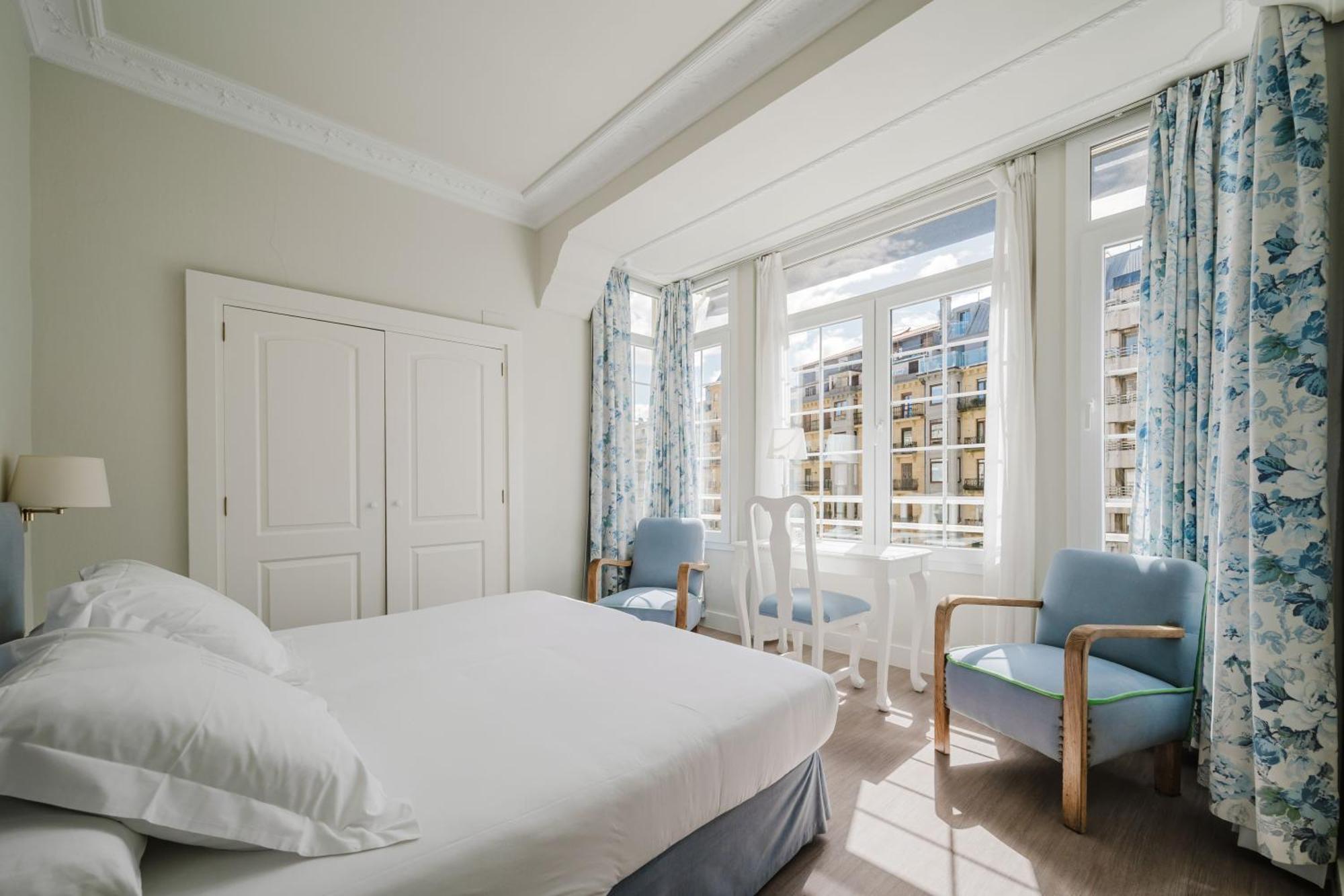 Chambre Double ou Lits Jumeaux